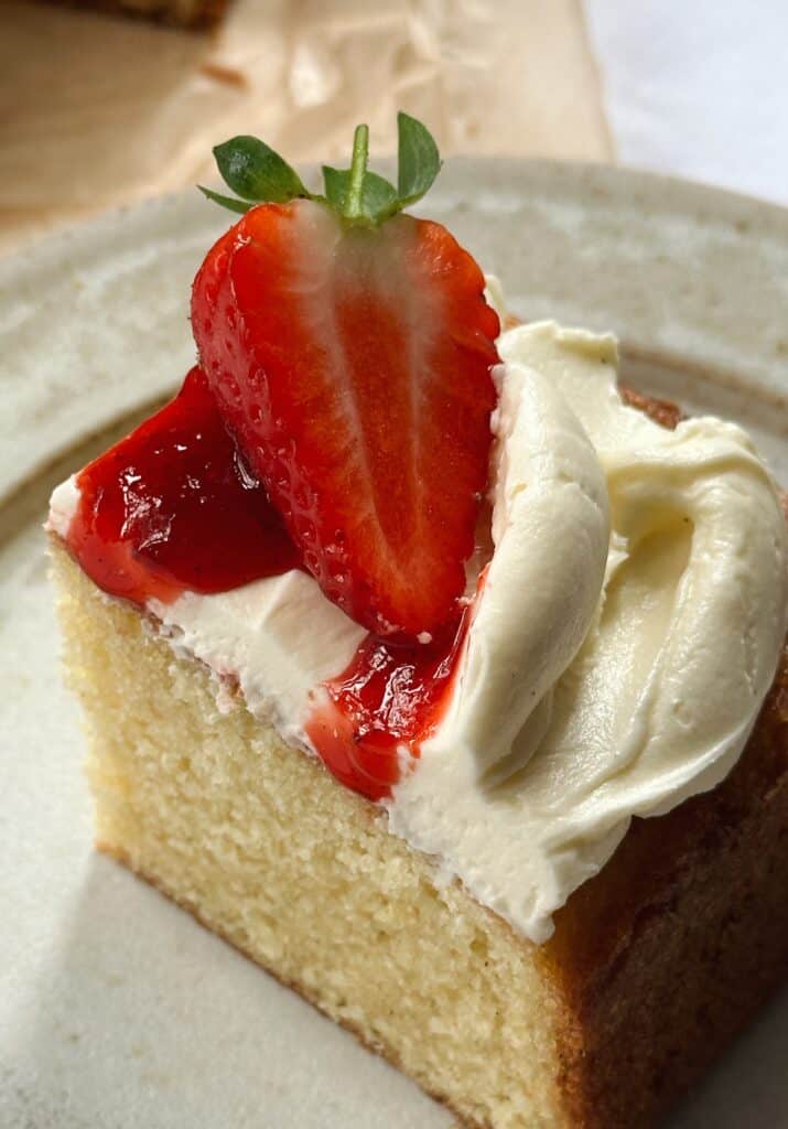 Benji's Strawberry & Vanilla Cake - UK Savings Week